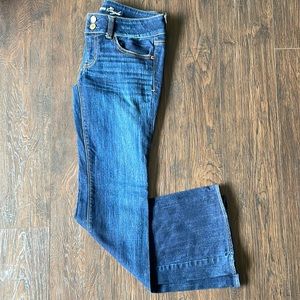 AMERICAN EAGLE SIZE 6 ARTIST STRETCH JEANS